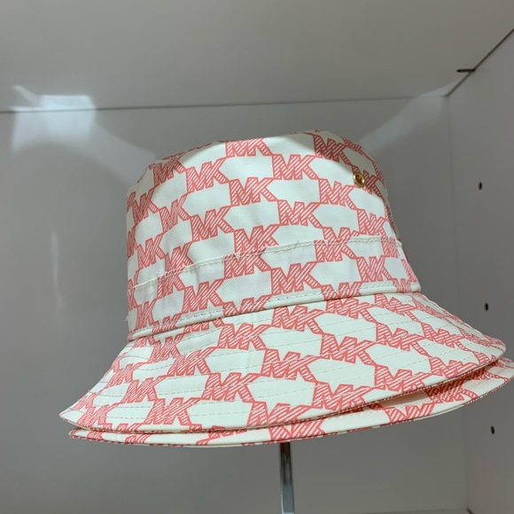 Michael Kors hat - Picture 2 of 6